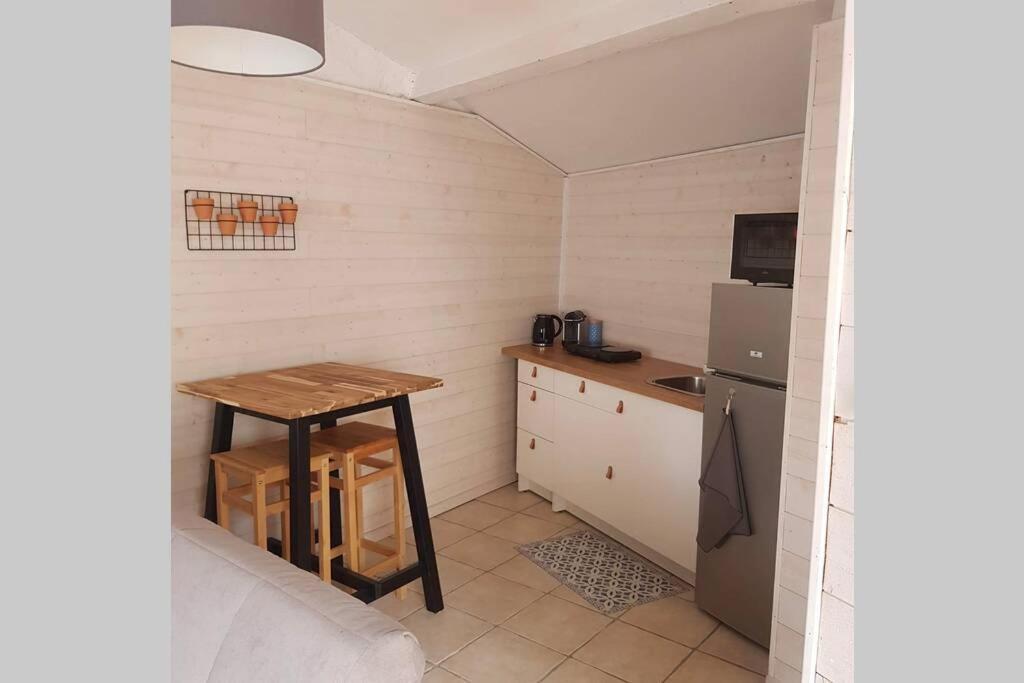 Apartment Maisonnette En Pierre Independante De 20 M2 *